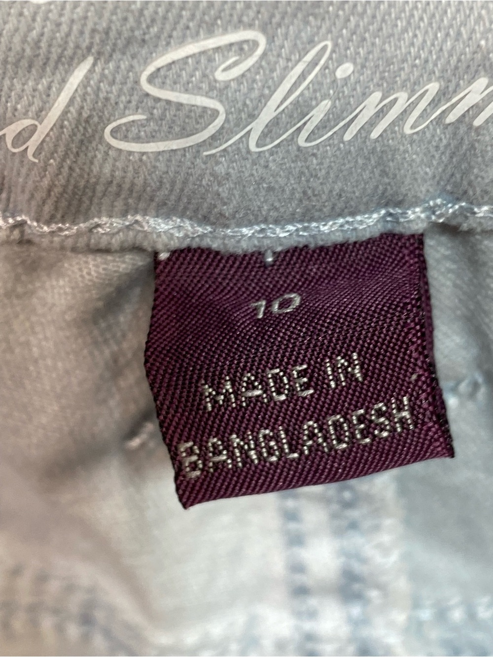 Gloria Vanderbilt Light Blue Bermuda Shorts with Woven Belt - Picture 6 of 9